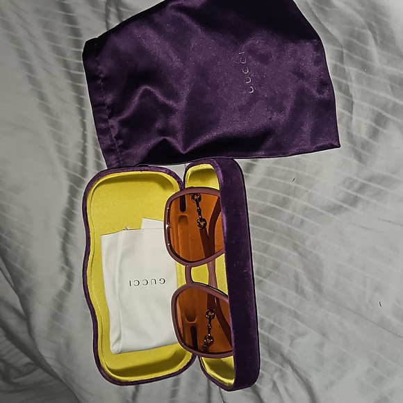 Gucci Pink sunglasses - Picture 3 of 8